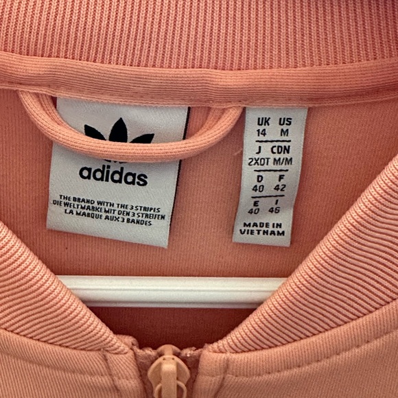 Adidas tracksuit, size medium, amazing condition - Picture 7 of 7